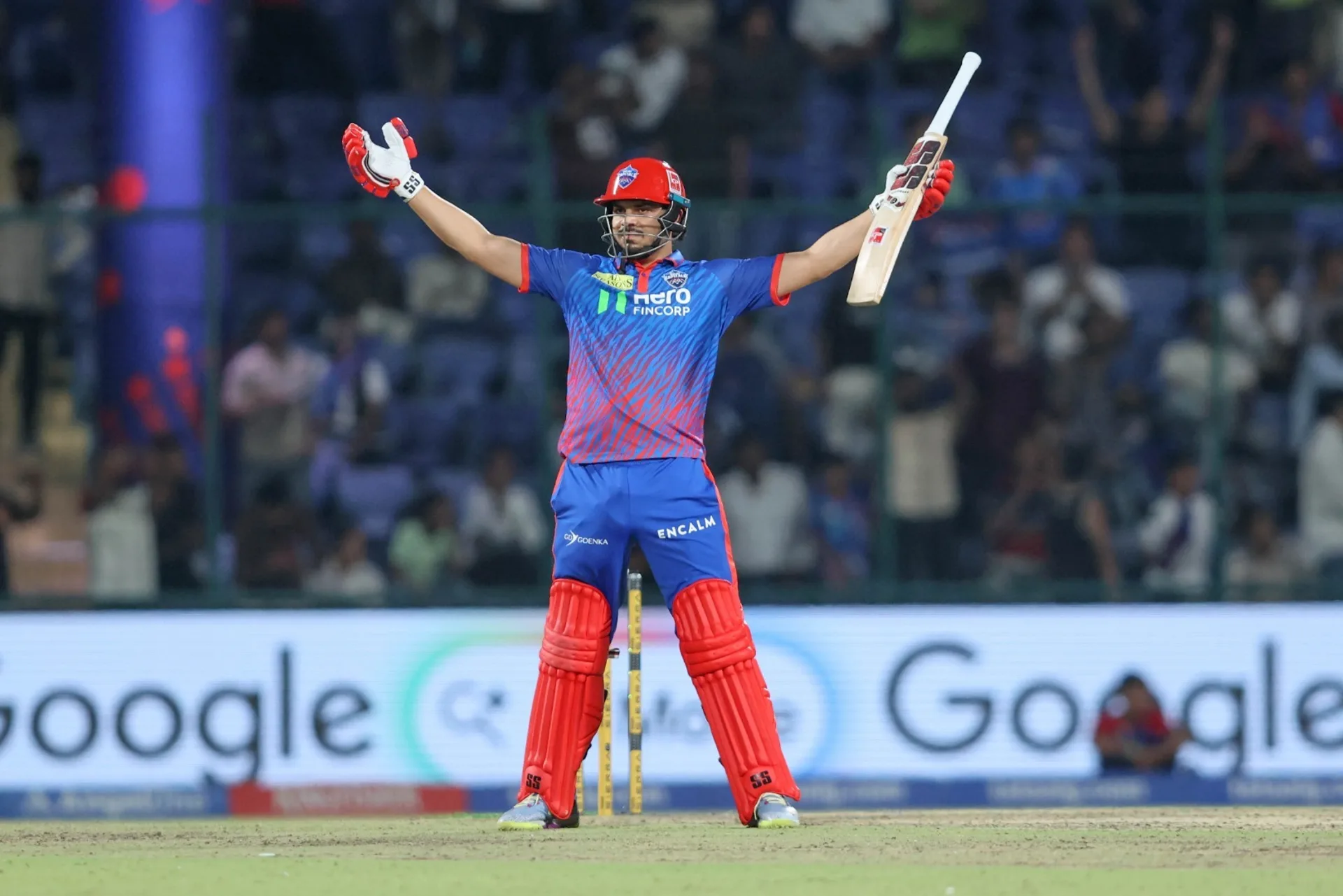 Delhi Capitals IPL 2026 jersey stripe panel detail